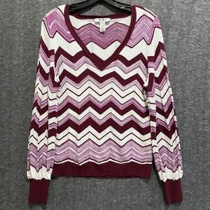 White House Black Market Sweater Womens Medium Burgundy Chevron V Neck‎ Pullover